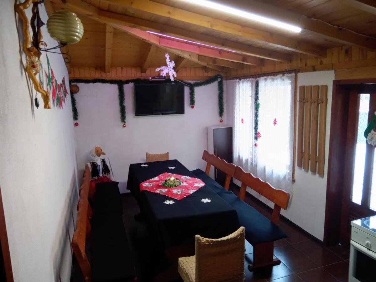 Holiday Guest House Kemo 사파레바바냐 외부 사진