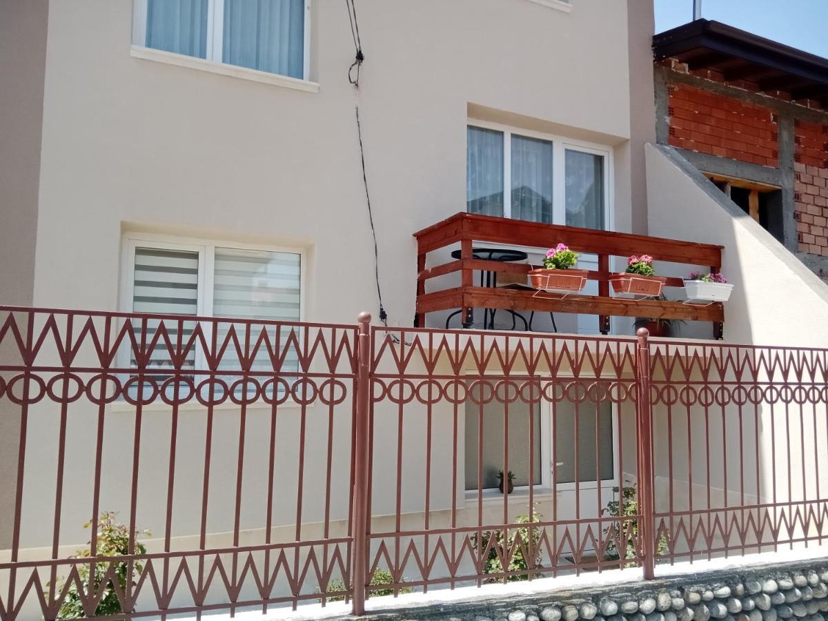 Holiday Guest House Kemo 사파레바바냐 외부 사진