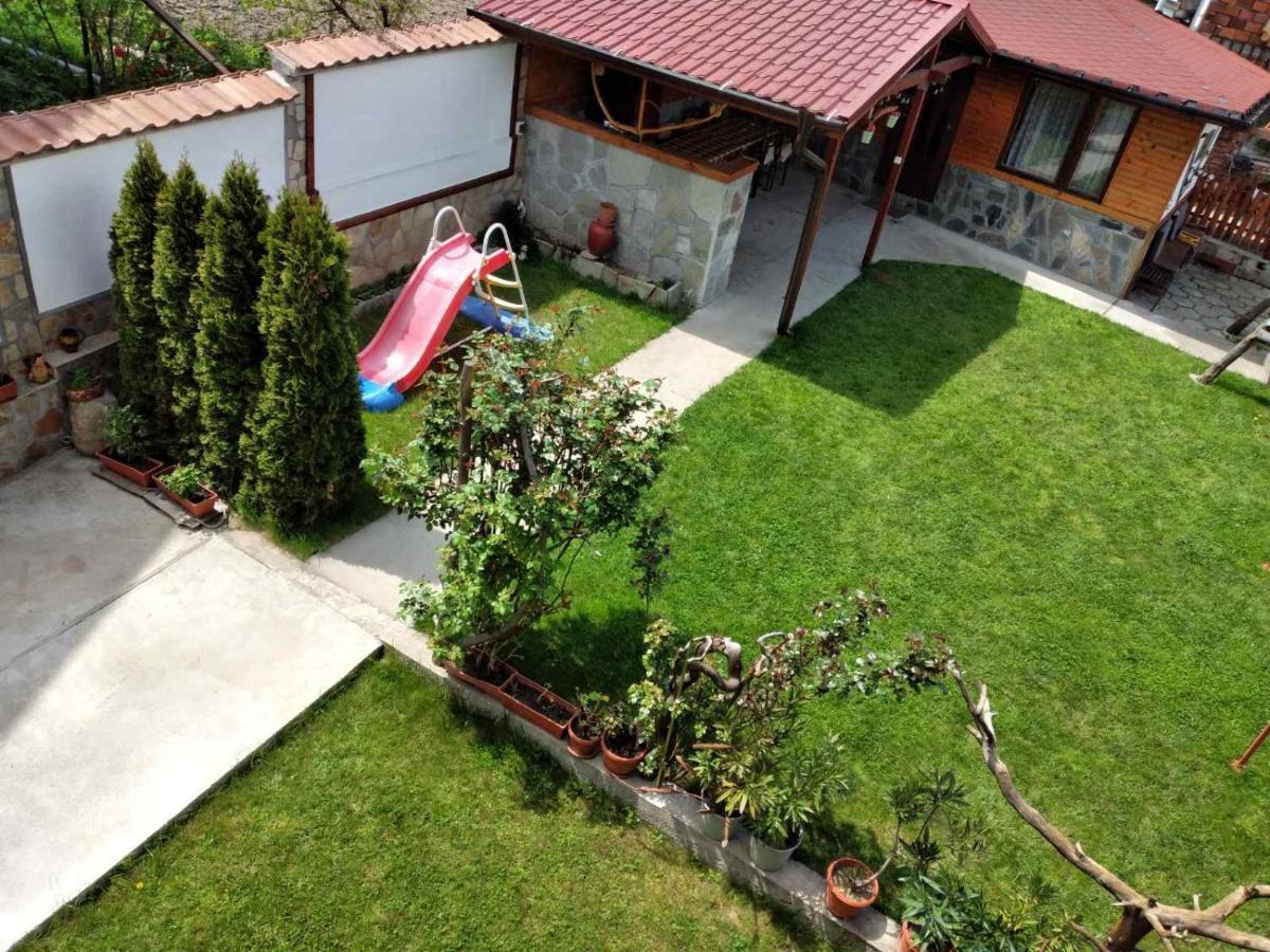 Holiday Guest House Kemo 사파레바바냐 외부 사진